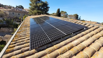 Centrale 6kWc avec 10,5kWh de stockage à Montpellier Centrale 6kWc avec 10,5kWh de stockage à Montpellier